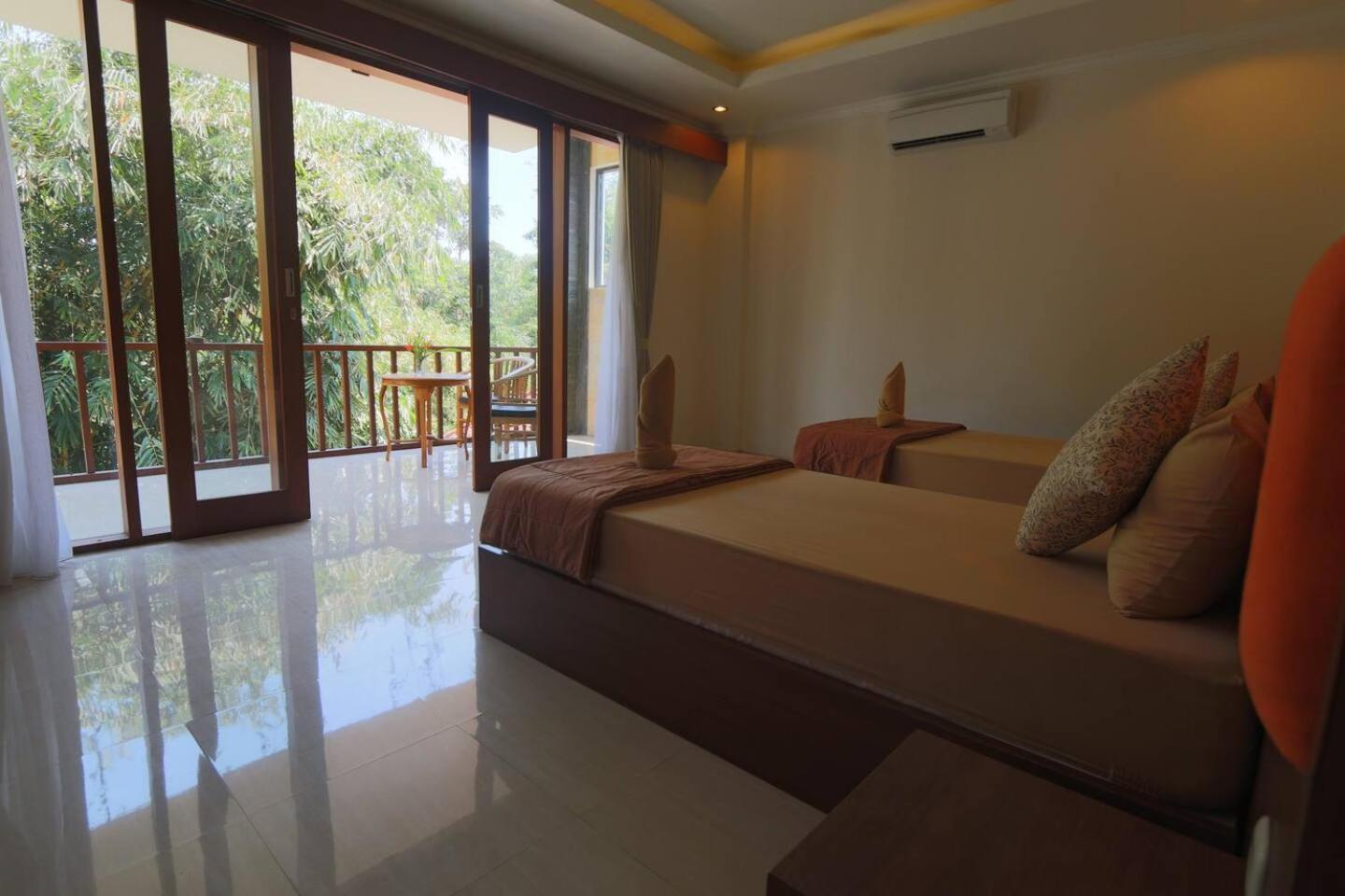 Adipana Bungalow-Balinese Room Ubud Buitenkant foto
